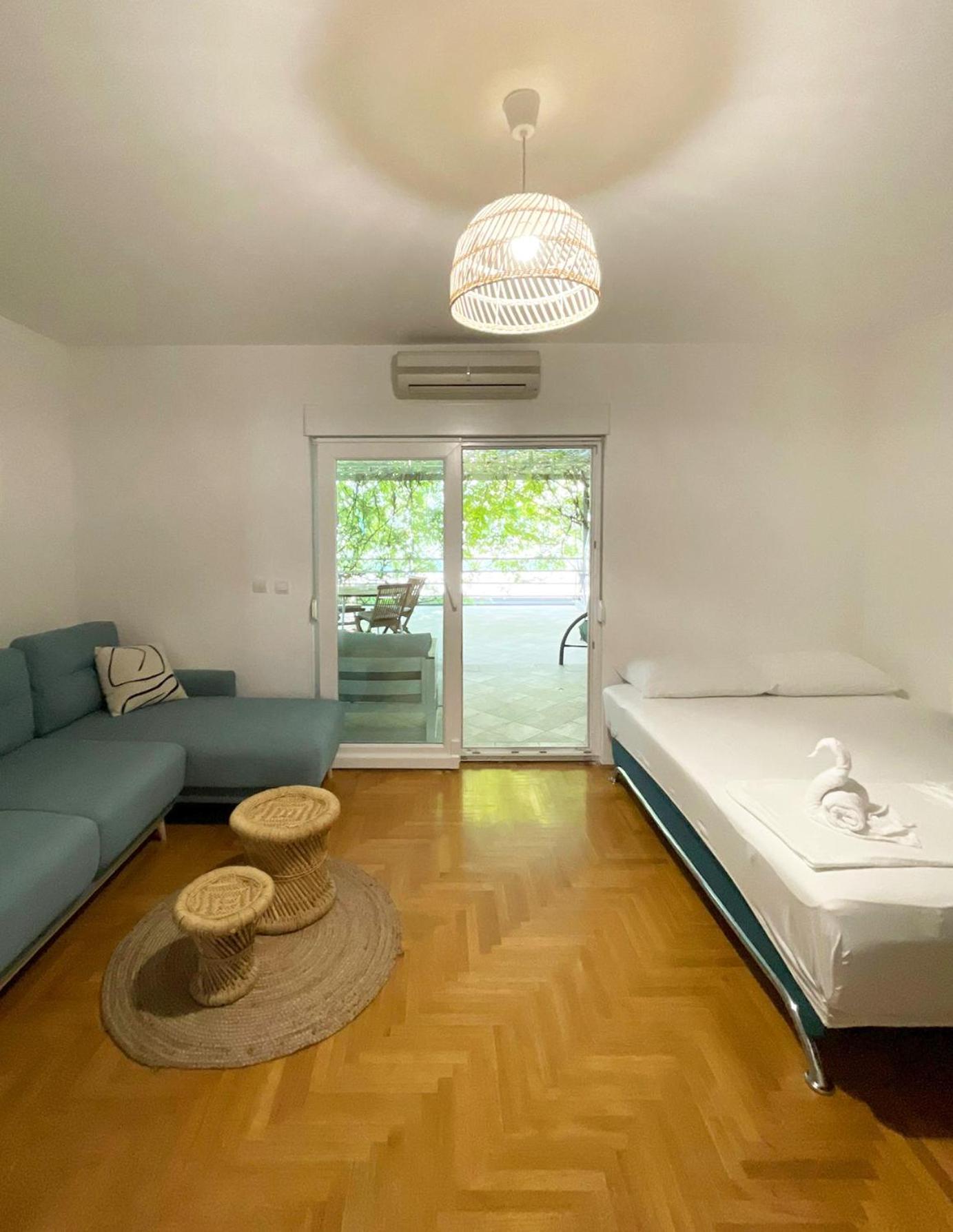 Apartment Dalmatino Baška Voda Екстериор снимка
